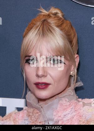 HOLLYWOOD, LOS ANGELES, KALIFORNIEN, USA - 15. APRIL: Lucy Boynton kommt zur Los Angeles Premiere von Searchlight Pictures' 'The Greatest Hits', die am 15. April 2024 im El Capitan Theatre in Hollywood, Los Angeles, Kalifornien, USA stattfindet. (Foto: Xavier Collin/Image Press Agency) Stockfoto