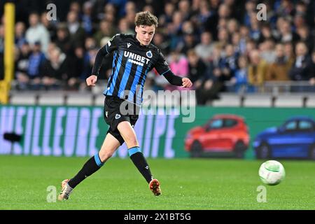 Brügge, Belgien. April 2024. Maxim de Cuyper (55) vom Club Brugge, aufgenommen in der Endrunde des UEFA Conference League Quarter, dem ersten Legspiel der Saison 2023-2024 zwischen Club Brugge KV und PAOK Saloniki am 11. April 2024 in Brügge, Belgien. (Foto: David Catry/Isosport) Credit: Sportpix/Alamy Live News Stockfoto