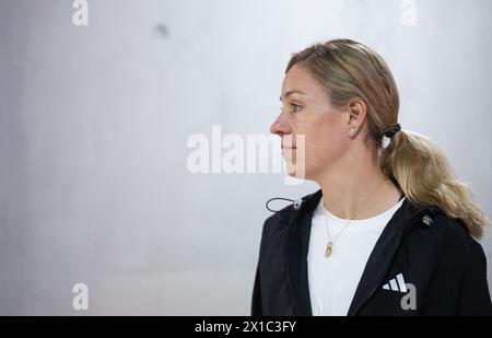 Stuttgart, Deutschland. April 2024. Tennis: WTA Tour - Stuttgart. Angelique Kerber (Deutschland) kommt zu einer Pressekonferenz. Quelle: Marijan Murat/dpa/Alamy Live News Stockfoto