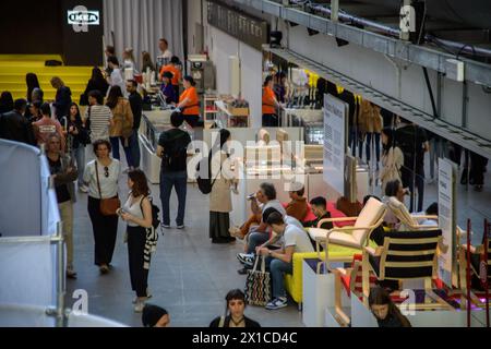 Mailand, Italien. April 2024. 1., Ikea per il Fuorisalone 2024 in Via Tortona - Design Week - Marted&#xec; 16. April 2024 (Foto Claudio Furlan/Lapresse) 1., Ikea for Fuorisalone 2024 in Tortona Street - Design Week - Dienstag, 16. April 2024 (Foto Claudio Furlan/Lapresse) Credit: LaPresse/Alamy Live News Stockfoto