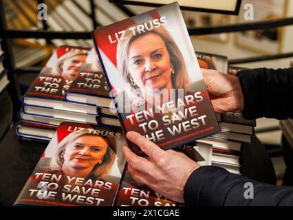 London, Großbritannien. April 2024. Start von zehn Jahren zur Rettung des Westens durch den ehemaligen Premierminister Liz Truss. Liz Truss war 49 Tage lang Premierministerin und war damit die am kürzesten amtierende Premierministerin der Geschichte. Quelle: Karl Black/Alamy Live News Stockfoto