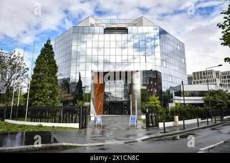 Dieses Foto zeigt die Scientology Kirche und das Celebrity Centre du Grand Paris in Saint-Denis nördlich von Paris am 16. April 2024. Foto: Firas Abdullah/ABACAPRESS.COM Stockfoto