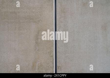 Fertigbeton aus Stahlbeton, Übergang zwischen Schnittpunkten von Fertigbeton-Elementen. Stockfoto