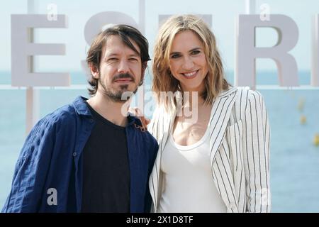 Marcel Borràs und Aina Clotet nehmen am 7. Canneseries International Festival am 6. April 2024 in Cannes Teil. Stockfoto