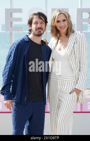 Marcel Borràs und Aina Clotet nehmen am 7. Canneseries International Festival am 6. April 2024 in Cannes Teil. Stockfoto