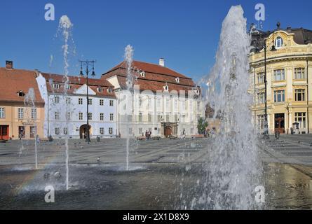 Großer Platz (Piata Mare) in Sibiu, Rumänien Stockfoto