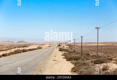 Nationale Autobahn in der Namaqualand-Region Südafrikas Stockfoto