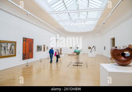 Innenraum der Leeds Art Gallery, Leeds, West Yorkshire, England, Großbritannien Stockfoto