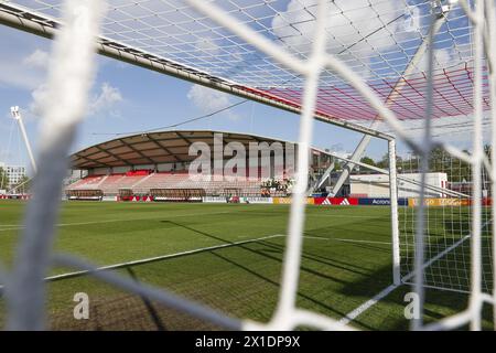 Amsterdam, Niederlande. April 2024. AMSTERDAM, 16.04.2024, Sportpark de Toekomst, TOTO KNVB Beker Vrouwen Football Halbfinale, Saison 2023/2024, Spiel zwischen Ajax und Feyenoord. Stadionübersicht Credit: Pro Shots/Alamy Live News Stockfoto