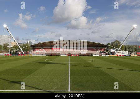 Amsterdam, Niederlande. April 2024. AMSTERDAM, 16.04.2024, Sportpark de Toekomst, TOTO KNVB Beker Vrouwen Football Halbfinale, Saison 2023/2024, Spiel zwischen Ajax und Feyenoord. Stadionübersicht Credit: Pro Shots/Alamy Live News Stockfoto