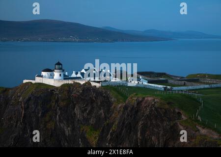 Clare Island Leuchtturm am Eingang zur Clew Bay am Wild Atlantic Way in Mayo in Irland Europa Stockfoto