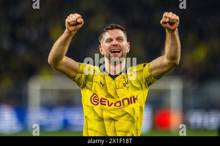 Dortmund Deutschland. April 2024. Schlussjubel: Niclas Füllkrug (BVB) Borussia Dortmund - Atletico Madrid 16.04.2024 Copyright (nur für journalistische Zwecke) von: Moritz Müller, Wilhelm-Raabe-Str.18, 40470 Düsseldorf. Tel.: 0211-13954918. MB.: 0176-81034275; Honorar zzgl. 7 % UmSt. + Belegexemplar; Commerzbank, Konto: 3813045, BLZ: 30040000; IBAN: DE49 3004 0000 0381 3045 00; Finanzamt Düsseldorf-Nord, Steuernummer: 105/5193/1677 Stockfoto