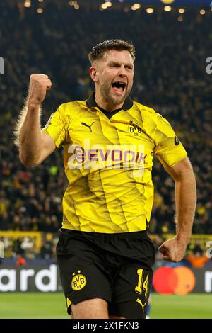 Dortmund, Deutschland. April 2024. Niclas Fuellkrug von Borussia Dortmund feiert beim Viertelfinale der UEFA Champions League im 2. Leg Fußball zwischen Borussia Dortmund und Atletico de Madrid am 16. April 2024 in Dortmund. Quelle: Joachim Bywaletz/Xinhua/Alamy Live News Stockfoto