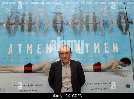 Karl Markovics beendete die Premiere seines Films Atmen in Wien Gartenbaukino am 29. September 2011. - 20110927 PD2803 - Rechteinfo: Rechte verwaltet (RM) Stockfoto