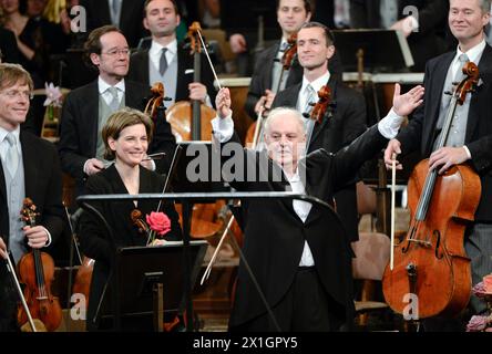 Der in Argentinien geborene Pianist und Dirigent Daniel Barenboim tritt beim Neujahrskonzert der Wiener Philharmoniker 2014 im Wiener Musikverein am 01. Januar 2014 auf. Das traditionelle Konzert findet jedes Jahr am 1. Januar statt. - 20140101 PD1007 - Rechteinfo: Rechte verwaltet (RM) Stockfoto