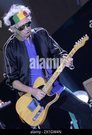 Gitarrist der britischen Rockband The Rolling Stones, Keith Richards tritt am 16. Juni 2014 auf der Bühne auf. - 20140616 PD5330 - Rechteinfo: Rights Managed (RM) Stockfoto