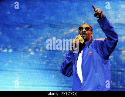 DER US-Rapper Snoop Dogg aka „Snoop Lion“ tritt während des Musikfestivals „Frequency 2014“ in St. Poelten, Österreich, 14. August 2014. Das Festival findet vom 13. Bis 16. August statt. - 20140814 PD3713 - Rechteinfo: Rechte verwaltet (RM) Stockfoto
