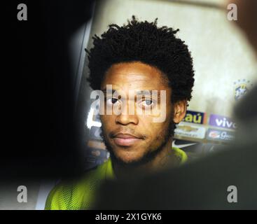 Pressekonferenz der brasilianischen Fußballnationalmannschaft in Wien, Österreich, 14. November 2014. Brasilien trifft am 18. November 2014 im Freundschaftsspiel gegen Österreich. Auf dem Bild: Luiz Adriano. - 20141114 PD2644 - Rechteinfo: Rechte verwaltet (RM) Stockfoto