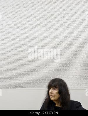 Interview mit der österreichischen Schriftstellerin Friederike Mayroecker am 21. November 2014 im Haus der Literatur in Wien. Mayroecker feiert ihren 90. Geburtstag am 20. dezember 2014. FOTO: APA/HERBERT NEUBAUER - 20141121 PD3253 - Rechteinfo: Rights Managed (RM) Stockfoto