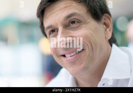 Interview mit Toto Wolff, Geschäftsführer des Mercedes Formel-1-Teams in Wien, Österreich, 17. Juni 2015. - 20150617 PD1894 - Rechteinfo: Rights Managed (RM) Stockfoto