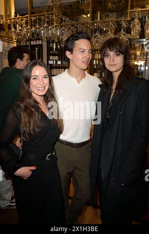 Xenia Assenza, Tim Oliver Schultz und Luise Befort beim Kick Off Event der 4. Green Actors Lounge 2024 im Restaurant Osterberger. Berlin, 16.04.2024 *** Xenia Assenza, Tim Oliver Schultz und Luise Befort beim Kick-off Event zur 4 Green Actors Lounge 2024 im Restaurant Osterberger Berlin, 16 04 2024 Foto:XF.xKernx/xFuturexImagex Green Actors 4487 Stockfoto