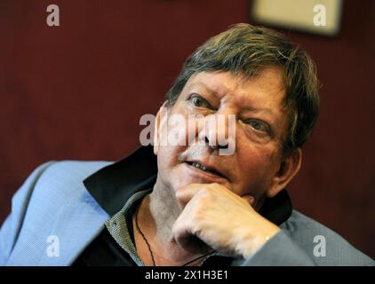 Wien - österreichischer Schauspieler und Regisseur Heribert Sasse im Interview mit der Austria Presse Agentur am 1. September 2015. Am 28. September 2015 feiert er seinen 70. Geburtstag. BILD: Heribert Sasse - 20150901 PD12237 - Rechteinfo: Rights Managed (RM) Stockfoto