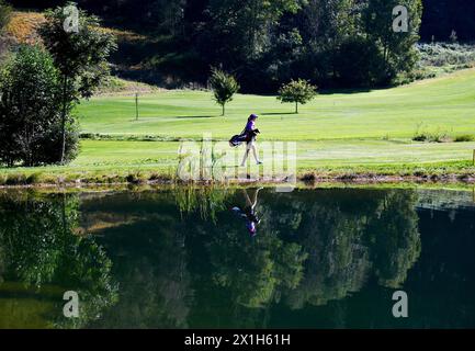 Der österreichische Skifahrer Mirjam Puchner posiert während eines Fotoshootings in St. Johann/Pongau, Österreich, am 30. September 2016. ABBILDUNG: Mirjam Puchner - 20160930 PD5916 - Rechteinfo: Rights Managed (RM) Stockfoto
