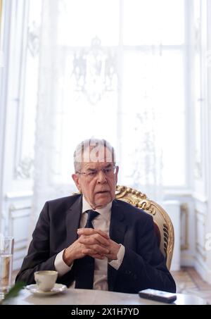 Der österreichische Präsident Alexander Van der Bellen im Interview mit der Austria Presse Agentur am 22. März 2017 in Wien. - 20170322 PD13813 - Rechteinfo: Rechte verwaltet (RM) Stockfoto