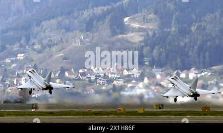 Eurofighter: Eurofighter-Taifune der Österreichischen Streitkräfte auf dem Luftwaffenstützpunkt Hinterstoisser in Zeltweg, Österreich, am 6. April 2017. - 20170406 PD15052 - Rechteinfo: Rights Managed (RM) Stockfoto