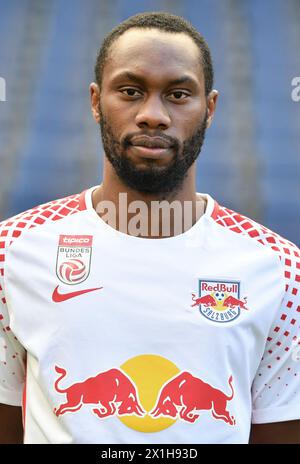 Das offizielle Team- und Porträt-Fotoshooting des österreichischen Bundesliga FC Red Bull Salzburg in Salzburg, Österreich am 2017.07.05. ABBILDUNG: Reinhold Yabo - 20170705 PD13382 - Rechteinfo: Rights Managed (RM) Stockfoto