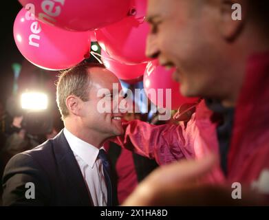 NEOS-Parteivorsitzender Matthias Strolz vor einer TV-Debatte am 12. Oktober 2017 in Wien vor den österreichischen Parlamentswahlen am 15. Oktober. - 20171012 PD5618 - Rechteinfo: Rechte verwaltet (RM) Stockfoto