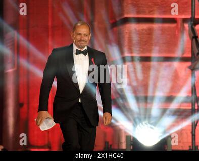 Die Eröffnungszeremonie des „Life Ball“ vor dem Wiener Rathaus am 2. Juni 2018. ABBILDUNG: - 20180602 PD6647 - Rechteinfo: Rights Managed (RM) Stockfoto