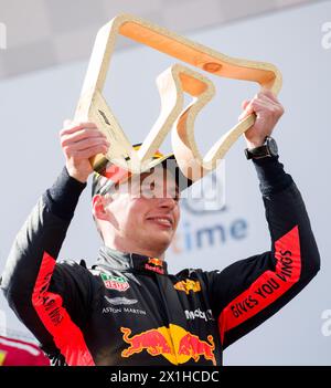 Der niederländische Red Bull-Pilot Max Verstappen feiert am 1. Juli 2018 den Sieg des Formel-1-Grand-Prix in Spielberg. - 20180701 PD3798 - Rechteinfo: Rechte verwaltet (RM) Stockfoto