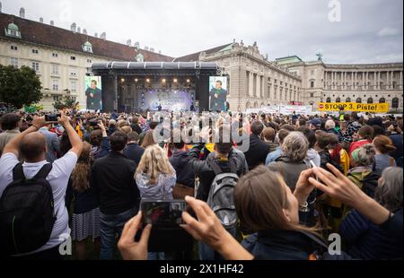 R20 World Summit - Climate Kirtag am Heldenplatz in Wien, Österreich, während R20 Regions of Climate Action Austrian World Summit am 28. Mai 2019. ABBILDUNG: Stage - 20190528 PD5761 - Rechteinfo: Rights Managed (RM) Stockfoto