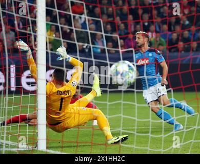 UEFA Champions League Gruppe E Fußballspiel FC Red Bull Salzburg gegen SSC Neapel am 23. Oktober 2019 in Salzburg, Österreich. ABBILDUNG: Dries Mertens (R./SSC Napoli) - 20191023 PD10087 - Rechteinfo: Rights Managed (RM) Stockfoto