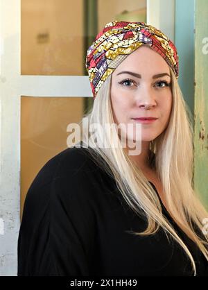 Sängerin Lylit (Eva Klampfer) im Interview mit der Austria Presse Agentur in Wien am 29. Oktober 2019. - 20191029 PD17568 - Rechteinfo: Rechte verwaltet (RM) Stockfoto