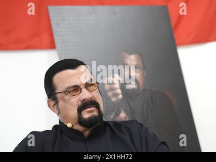 25. Jahrestag Tour der Mönche von Shaolin Kung Fu in Wien, Österreich, am 22. November 2019. ABBILDUNG: Steven SEAGAL - 20191122 PD3535 - Rechteinfo: Rights Managed (RM) Stockfoto