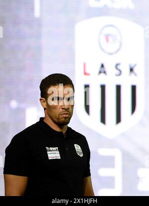 Trainer Valerien Ismael (LASK) beim tipico Bundesliga-Spiel zwischen LASK Linz und SK Puntigamer Sturm Graz am 17. Juni 2020 in Pasching, Österreich. - 20200617 PD10414 - Rechteinfo: Rights Managed (RM) Stockfoto