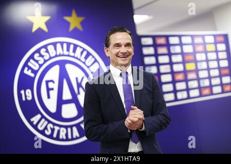 Der neue FAK Austria Wien-Präsident Kurt Gollowitzer nach der außerordentlichen Generalversammlung der FK Austria Wien mit der Präsidentschaftswahl in Wien am 22. Mai 2023. - 20230522 PD8895 - Rechteinfo: Rechte verwaltet (RM) Stockfoto