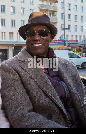 Wesley SNIPES, US-amerikanischer Schauspieler, Filmproduzent, Kampfkünstler und Autor, macht während seines Aufenthalts während seiner Filmpremiere von „ The Recall “ am 15. November 2017 in Wien eine Wiener Fiaker-Tour. - 20171115 PD8163 - Rechteinfo: Rights Managed (RM) Stockfoto