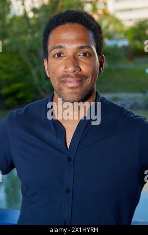 Sänger Cesar Sampson, der Österreich beim Eurovision Song Contest 2018 während der ESC-Abschiedsparty am 25. April 2018 in Wien vertritt. - 20180425 PD12428 - Rechteinfo: Rights Managed (RM) Stockfoto