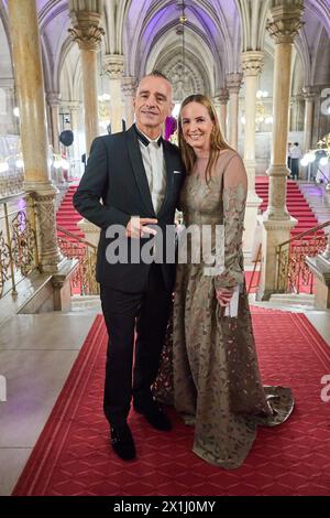 Look Woman of the Year Award 2018 im Wiener Rathaus in Wien, Österreich, am 16. November 2018. BILD: Eros RAMAZZOTTI, Maria GROßBAUER - 20181116 PD7883 - Rechteinfo: Rights Managed (RM) Stockfoto