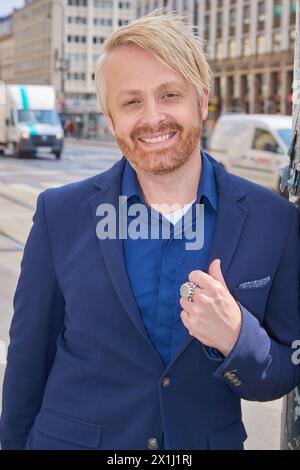 Ross ANTONY, britischer Musikschauspieler, Sänger, Fernsehunterhalter und Moderator in deutscher Sprache, während der Fotosession bei der Präsentation seines neuen Albums 'Schlager lügen nicht' vor der Wiener Staatsoper in Wien, Österreich, am 25. März 2019. - 20190325 PD13317 - Rechteinfo: Rechte verwaltet (RM) Stockfoto