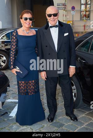 Hochzeit von Arturo Pacifico Griffini und Sophia Doyle im Belvedere in Wien, Österreich, am 29. Juni 2019. BILD: Fawaz Gruosi (R) - 20190629 PD11535 - Rechteinfo: Rights Managed (RM) Stockfoto