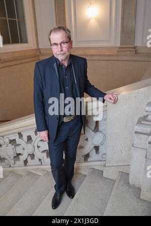 Der österreichische Filmregisseur Ulrich SEIDL posiert am 29. November 2019 im Odeon in Wien. - 20191129 PD11959 - Rechteinfo: Rechte verwaltet (RM) Stockfoto