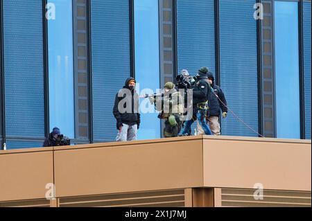 Während der Dreharbeiten zum Netflix-Blockbuster Tyler Rake ¿ Extraction wurde am 5. Februar 2022 in Wien ein Polizeikommando erschossen. - 20220205 PD24057 - Rechteinfo: Rechte verwaltet (RM) Stockfoto