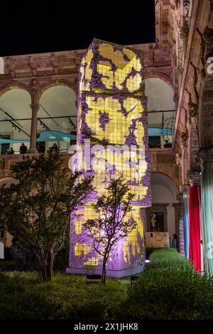 Mailand, Italien - 16. april 2024 - Fuorisalone Milan Design Week - in den Bildern Installationen an der Universität 'Statale di Milano' Credit: Kines Milano/Alamy Live News Stockfoto