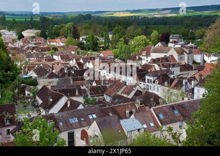 Tonnerre, Bourgogne, Frankreich, Blick auf die Stadt von der Eglise Saint-Pierre Stockfoto