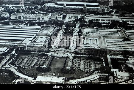 Ein Blick aus der Vogelperspektive auf die British Empire Exhibition in Wembley (Empire Stadium). Von einem Foto von Campbell Gray aus dem Jahr 1924, Herausgeber unbekannt. Stockfoto