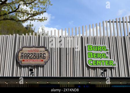 Bad Harzburg, Deutschland. April 2024. Außenaufnahme des „BurgBergCenter“. Die neue Touristenattraktion im Harz erzählt in einem Animationsfilm die Geschichte der Burg Harzburg. Quelle: Swen Pförtner/dpa/Alamy Live News Stockfoto